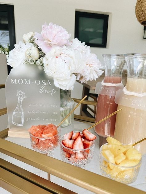 Bridal Mimosa Bar, Mimosa Bar Ideas Bridal Party, Baby Shower Mimosa Bar Boy, Baby Shower Refreshments, Wildflower Baby Shower Theme Table Decor, Mimosa Bar Bridal Shower Decor, Momosa Baby Shower Bar, Baby Shower Drink Ideas, Momosa Mimosa Bar