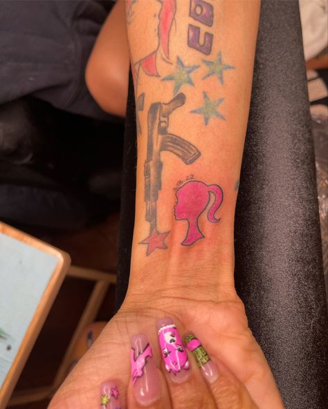 Simple Leg Tattoos, Aesthetic Tattoo Ideas, Barbie Tattoo, Y2k Tattoo, 15 Aesthetic, New Barbie, Fire Tattoo, Pretty Tattoos For Women, Stylist Tattoos