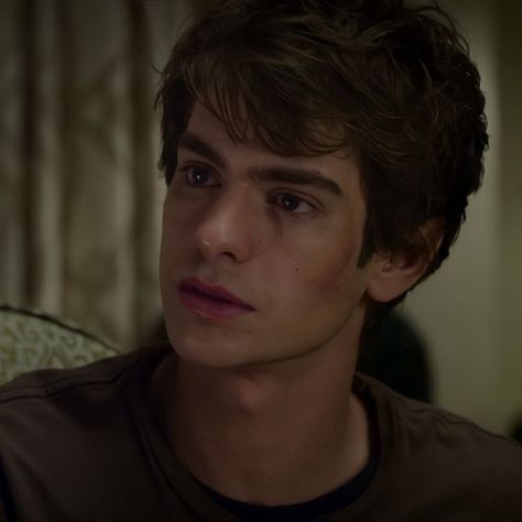 Remus Lupin Fancast, Andrew Garfield Remus Lupin, Peter Parker Andrew Garfield, Andrew Garfield Spiderman, Garfield Spiderman, Champagne Problems, Five Guys, Remus Lupin, The Perfect Guy