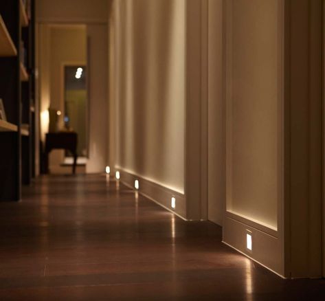 Lighting ideas to light up your moderno or vintage hallway Baseboard Lights, Baseboard Lighting, Lights Hallway, Stair Wall Lights, Stairs Lighting, Path Lighting, Lighting Hallway, Small Lights, Hallway Wall Lights