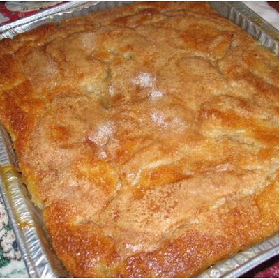 OLD FASHIONED PEACH COBBLER Recipe - Key Ingredient. I am going to use fresh peaches once they are available. Come on over! Old Fashioned Peach Cobbler, Dessert Crepes, Cake Light, Cake Vegan, Peach Cobbler Recipe, Peach Recipe, Cobbler Recipes, Peach Cobbler, Yummy Sweets