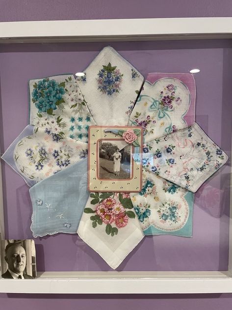 Things To Make With Vintage Hankies, Display Vintage Handkerchiefs, Handkerchief Crafts Diy, Vintage Hankies Ideas, Hankerchief Display Ideas, Vintage Hankies Repurposed, Hankies Ideas, Handkerchief Display, Hankie Quilts