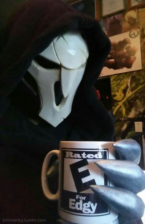 I want to have that mug Reaper Overwatch, Overwatch Reaper, Overwatch Funny, Overwatch Comic, Overwatch Memes, Overwatch Fan Art, Overwatch 2, 웃긴 사진, Gaming Memes