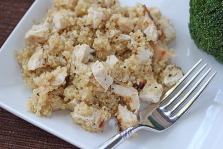 Lemon Pepper Quinoa with Chicken Quinoa With Chicken, Quinoa Snacks, Quinoa Benefits, Chicken Quinoa, Lemon Pepper Chicken, Lemon Pepper, Quinoa Recipes, Lemon Recipes, Chicken Recipe