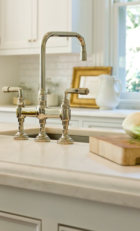 Detail Kitchen, Counter Top Edges, Sink In Island, Built In Furniture, White Marble Countertops, Sink Design, Transitional Kitchen, Kitchen Taps, Ikea Hacks