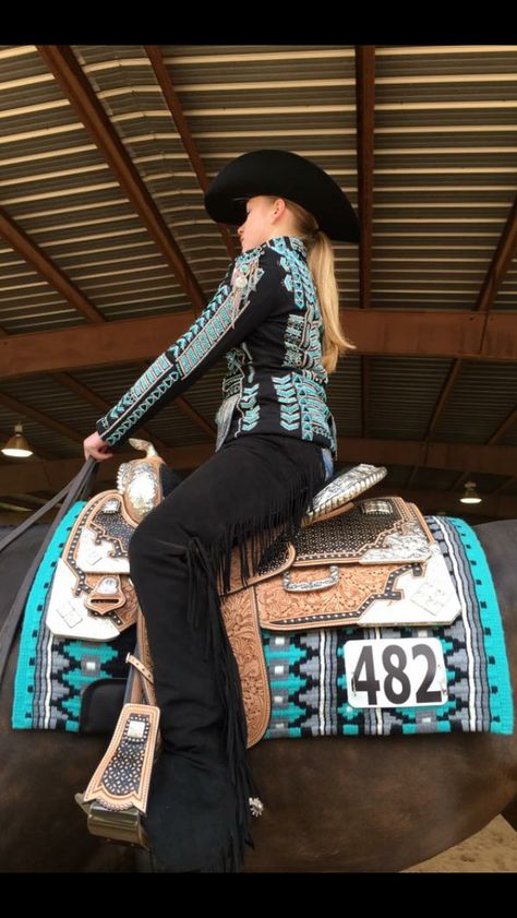 Western Pleasure Show Outfits, Reining Show Outfit, Western Pleasure Riding, Western Pleasure Outfit, Western Riding Tack, Showmanship Outfit, Western Dressage, Bling Horse Tack, Horse Clothes