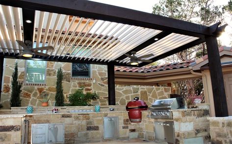 THE SMART PERGOLA: No More Cookouts in the Kitchen: The Smart Pergola Invites You to Dine Outdoors! - Haven Home Back Deck Ideas, Pergola Plans Roofs, Garage Pergola, Rustic Pergola, Pergola Pictures, Pergola Curtains, Louvered Pergola, Aluminum Pergola, Pergola With Roof