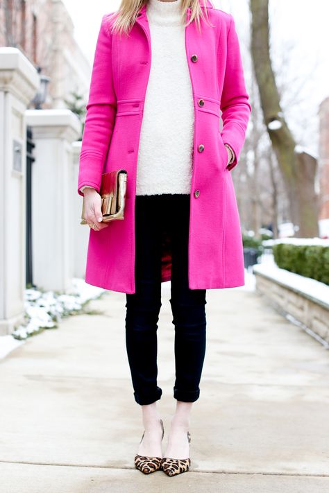 Black pants, leopard flats, white sweater, and a fabulous pink coat. Pink Coat Outfit, Light Pink Coat, Bright Winter Outfits, Wool Coat Outfit, Bright Pink Sweater, Pink Wool Coat, Kelly In The City, Collarless Coat, Winter Capsule Wardrobe