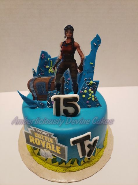 Raider Cake, Fortnite Renegade Raider, Raiders Cake, Renegade Raider, Fortnite Cake, Cake 3d, Fortnite Battle Royale, Fortnite Skins, Birthday Stuff