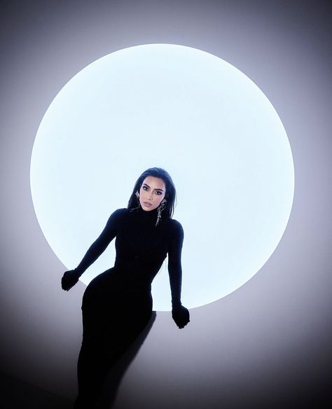 Kim Kardashian Photoshoot, Kim Kadarshian, Estilo Kardashian, Kylie J, Kim Kardashian Style, Kim K, Reality Tv Shows, Kardashian Jenner, Fashion Icon