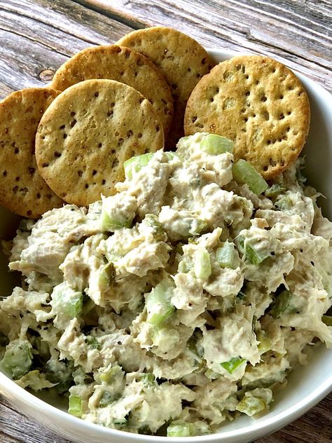 Tuna Salad On Crackers, Tuna Salad Crackers, Tuna Salad And Crackers, Tuna Salad With Crackers, Tuna And Crackers, The Best Tuna Salad, Couples Fitness, Grain Crackers, Best Tuna Salad