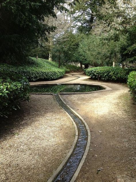 Rousham Garden, Public Garden Design, Garden Stream, Famous Gardens, Pond Water Features, Garden Park, Water Features In The Garden, Rain Garden, Public Garden