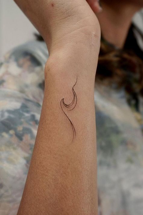 A Name Tattoo, Side Wrist Tattoo, Storm Tattoo, Side Wrist Tattoos, Wrist Tattoo Ideas, Tattoo Placements, Date Tattoos, Cool Wrist Tattoos, Meaningful Tattoos For Women