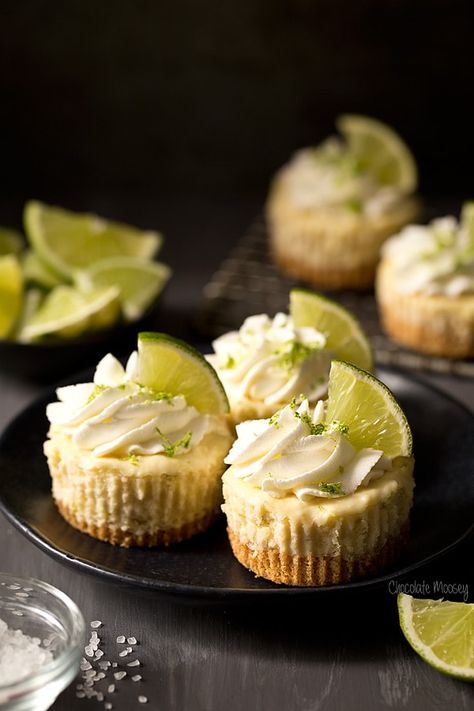 Small Batch Mini Margarita Cheesecakes - Homemade In The Kitchen Margarita Cheesecake, Lime Cheesecake, Homemade Cheesecake, Boozy Desserts, Muffin Tin Recipes, Mini Cheesecakes, Great Desserts, Cheesecake Recipes, Mexican Food Recipes