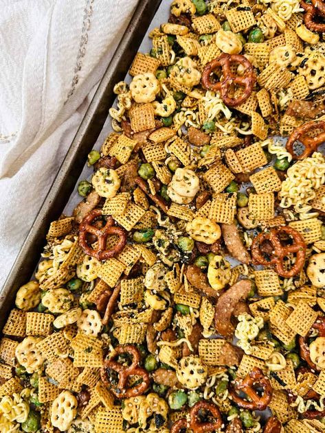 Asian Trail Mix Recipes, Pretzel Chex Mix Recipe, Hawaii Chex Mix Recipes, Hawaiian Trail Mix Recipe, Hawaiian Furikake Chex Mix Recipes, Healthier Chex Mix Recipes, Homemade Savory Chex Mix Recipe, Chex Mix Furikake, Best Furikake Chex Mix Hawaii