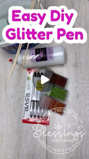 Diy Glitter Pens, Custom Ink Pens, Craft Therapy, How To Make Glitter, Winter Diy Crafts, Christmas Craft Ideas, Fancy Pens, Pen Craft, Pen Diy