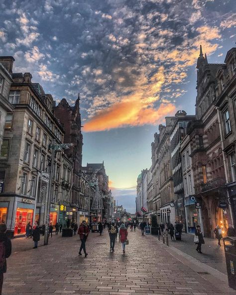 VisitScotland on Instagram: “Have YOU taken a stroll down Glasgow's Buchanan Street? Lined with some of the city's finest shops & architectural gems, you really can't…” Glasgow Architecture, Glasgow City Centre, Glasgow University, Dream Vacation Spots, Glasgow City, Scotland Travel, Favorite City, Vacation Spots, Dream Vacations