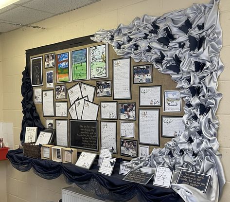 Ideas For Bulletin Boards For School, Project Display Board Ideas, Info Board Ideas, Information Boards Ideas, Wall Magazine Ideas, Bulletin Board Aesthetic Ideas, Wall Magazine, English Month Poster Making, Information Board Design Classroom