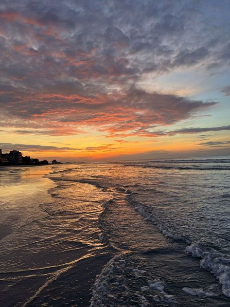 sunrise. sunrise aestetic. beach. beach trip. myrtle beach. myrtle beach sunrise. morning. blue skies. cloudy sunrise. sunrise photos. sunrise photoshoot. Cloudy Sunrise, Sunrise Photoshoot, Beach Instagram Pictures, Beach Instagram, Sunrise Photos, Beach Sunrise, Wonders Of Nature, Sunrise Beach, Breathtaking Beauty