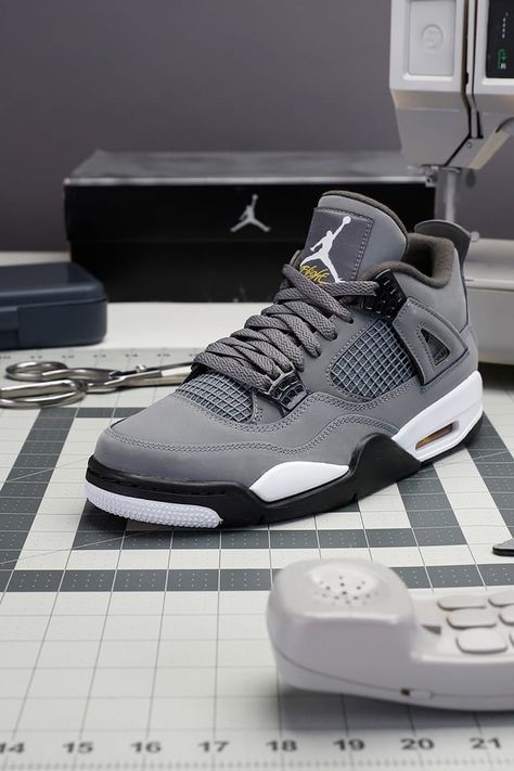 Jordans Collection, Men Shoes Nike, Prince Shoes, Nike Mens Shoes, Air Jordan Iv, Jordan Iv, Nike Snkrs, Trendy Shoes Sneakers, Nike Shoes Girls