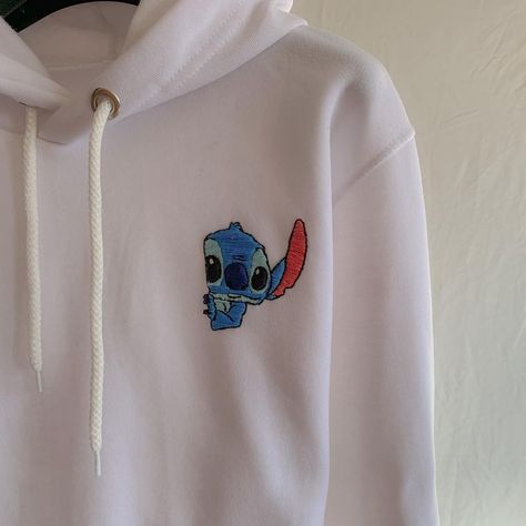 Embroidery Hoodie Ideas, Hand Embroidered Clothes, Hoodies Embroidery, Stitch Hoodie, Embroidery Stitch, Embroidery Hoodie, Stitch Cartoon, Embroidered Clothes, Embroidered Hoodie