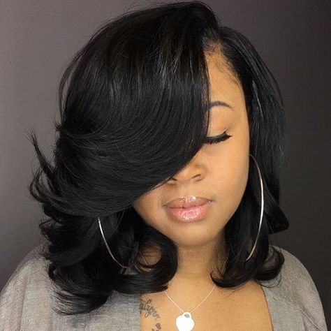 shoulder length bob weave #blackweavehairstyles Quick Weave, Lace Hair, Short Curly Hair, Weave Hairstyles, Locs, Baby Hairstyles, Bob Hairstyles, Hair Trends, Human Hair Wigs