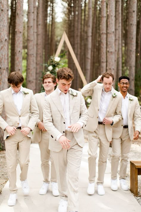 Twilight Inspired Wedding, Poses Walking, Tan Groomsmen Suits, Wedding Twilight, Flutter Sleeve Wedding Dress, Tan Groomsmen, Tan Suit Wedding, Wedding Suit Groomsmen, Suit Couple