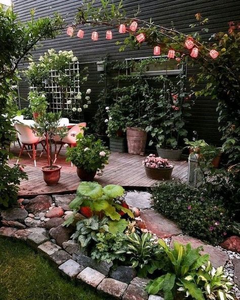 Tiny Secret Gardens | Facebook Backyard Pharmacy, Meditation Garden Ideas, Pinterest Plant, Zen Rock Garden, Herb Garden Design, Meditation Garden, Sensory Garden, Small Fountains, Front Yard Fence