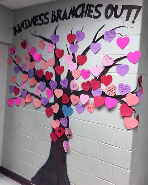 Wall Of Kindness Ideas, Giving Tree Ideas For School, Tree Of Kindness Display, Christmas Kindness Tree, Kindness Week Decorations, Kindness Tree Preschool, Kindness Week Poster Ideas, Valentines Kindness Bulletin Board, Kindness Wall Ideas