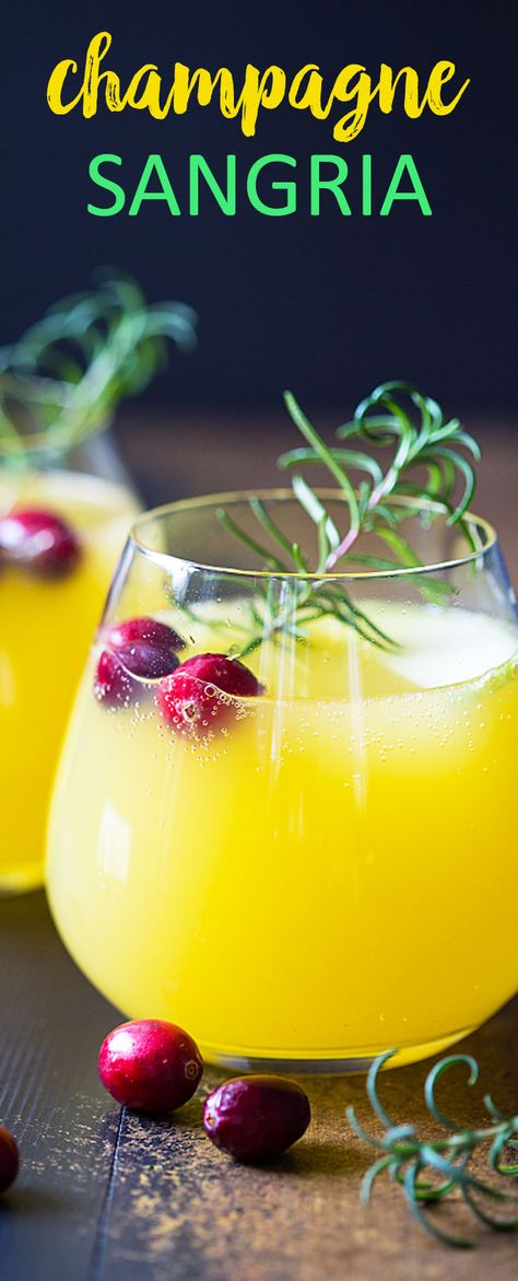 Sparkling Sangria Recipes, Sangria With Chardonnay, Sangria Champagne, Sangria Fall, Sangria With Fireball Whiskey, Sangria Soda, Champagne Cocktail Recipes, Champagne Punch Recipes, Champagne Sangria