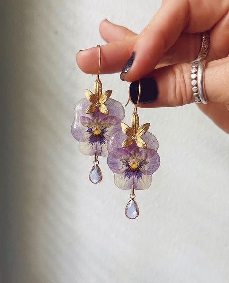 Oak Jewelry, Look 80s, Anting Manik, Real Flower Jewelry, Funky Jewelry, Jewelry Lookbook, Fantasy Jewelry, Girly Jewelry, Bijoux Diy