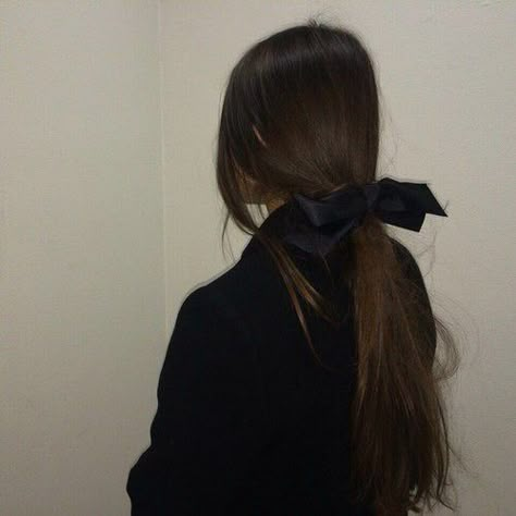 Long Hair, We Heart It, Girl Fashion, Lost, Wall, Hair, Travel, Black