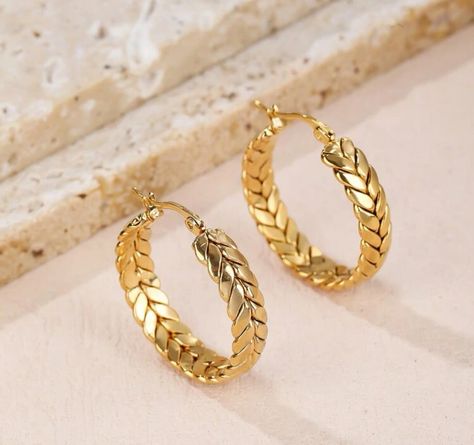 #Tarnish-free #stainlesssteel #Cshaped bearings #party wear #newpost #partywear #fancywear Fancy W, Gold Earrings Models, Gold Rings Fashion, Rings Fashion, Gold Jewellery Design Necklaces, Hoops Earrings, Jewelry Essentials, Jewelry Design Necklace, July 1