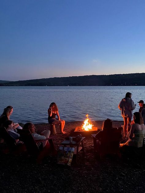 Wyn Connor, Harriet Kilpatrick, Emily Henry, Cottage Aesthetic, Lake Trip, Coastal Life, Beach Reading, Summer Feeling, Summer Dream