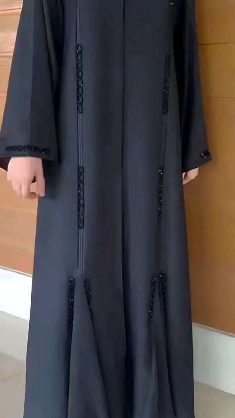 Latest Burkha Designs Black, Black Abaya Designs Dubai Style, Abaya Designs Latest Black, Abaya Fashion Black, Burkha Designs Black, Cotton Dress Pattern Indian, Burqa Design, Abaya Designs Dubai, Arabic Abaya