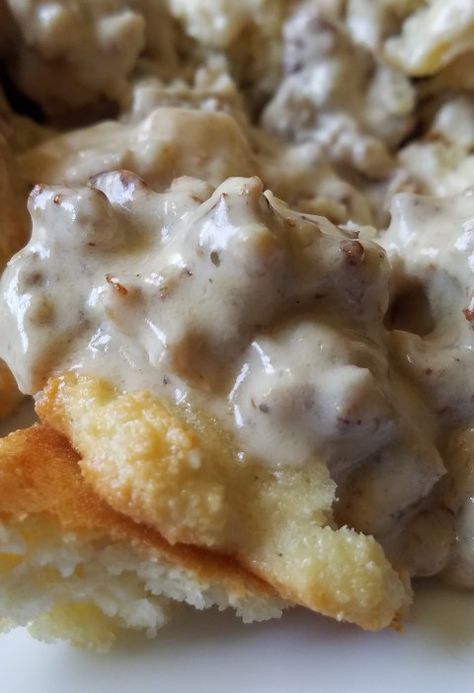 keto biscuits and gravy