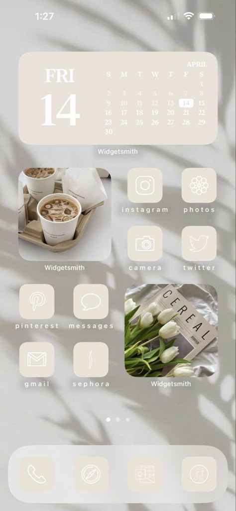 NEUTRAL IOS HOME-SCREEN IDEAS | HOW TO CUSTOMIZE YOUR IOS HOME-SCREEN Apple Widget Ideas, Cream Homescreen, Ipad Aesthetic Homescreen, Cream Beige Aesthetic, Aesthetic Ipad Homescreen Layout, Mobile Arrangement, Cel Phone, Ipad Essentials, Aesthetic Homescreen