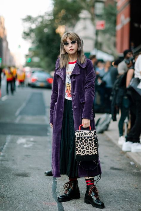 Boho Punk Fashion, Colorful Goth Outfits, Goth Bohemian, Quirky Clothes, New York Fashion Week Street Style, Tokyo Street Style, Rock Chick, Cool Look, Nyfw Street Style