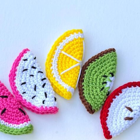 Blackstone Designs Crochet on Instagram: "Crochet Popsicle Holders are one of my favorite things to make for the Summer! They are so quick that they satisfy my need to crochet, while also not taking too much time, so I can still enjoy my Summer days! These Fruit Slice Popsicle Holders are so adorable, fun to use, and the pattern is beginner friendly! Kids could make them for themselves! A couple of community members have also suggested alternate uses like napkin rings and coasters! These Crochet Popsicle, Popsicle Holders, Fruit Slice, Things To Make, My Summer, Crochet Coasters, So Adorable, My Favorite Things, Popsicles