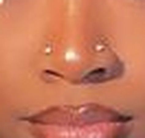 Nose Pericings Both Sides, Second Nose Piercing, Both Nostrils Pierced, Nose Pericings, Nose Percinings Aesthetic, Double Nose Piercing Different Sides, Nose Piercing Double, Two Nose Piercings, Double Nostril