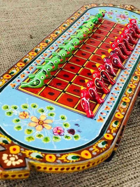 PUBG and Warcraft can’t teach the life lessons that traditional Indian board games did Traditional Board Games, Indian Games Traditional, Aesthetic Board Games, Indian Crafts Traditional, Indian Board Games, Indian Food Party, Indian Games, Ancient Games, Indian Board