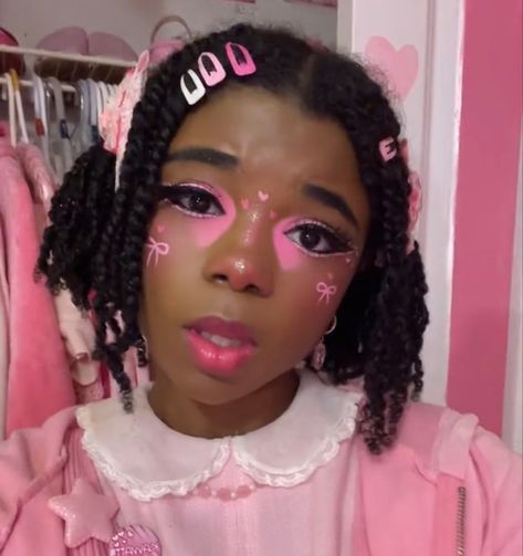 Clown Core, Aesthetic Street, Brown Skin Makeup, Pink Makeup, Editorial Makeup, Brown Skin, Soft Black, Drawing People, Makeup Inspo