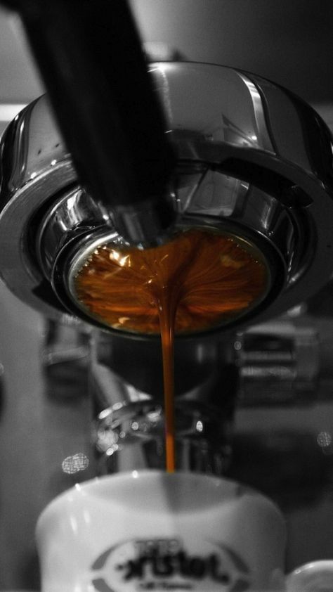 iPhone 5 Wallpaper #drip #coffee #espresso #Americano Espresso Wallpaper, Macro Wallpaper, High Definition Wallpapers, Juice Shop, Coffee Drip, Coffee Shop Photography, Pod Coffee Makers, Iphone 5 Wallpaper, Coffee Barista