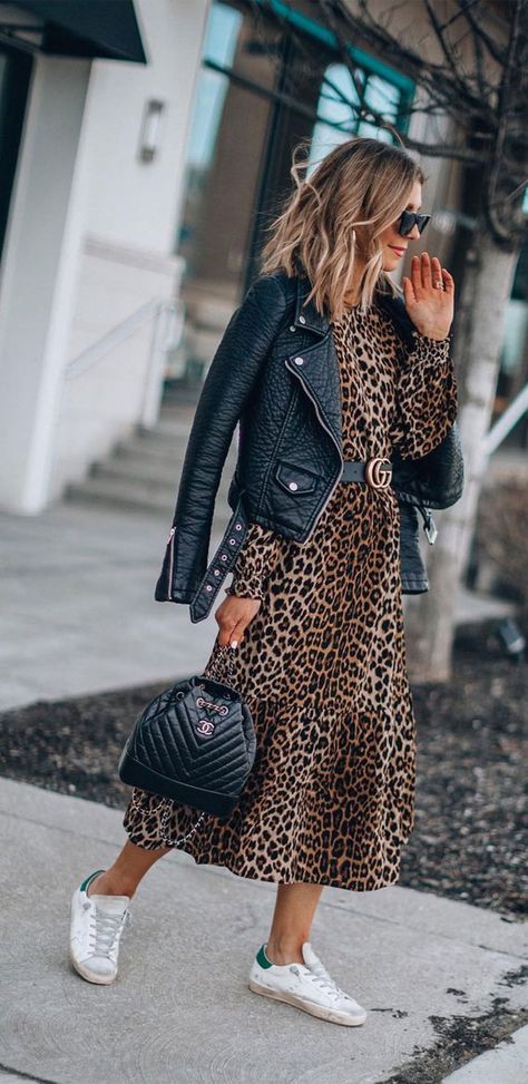 Trendy Autumn Outfit To Be Wearing in 2020 | Cute Fall Fashion Ideas Leopard Print Dress Outfit, Printed Dress Outfit, Leopard Print Outfits, Outfit 2020, Leopard Outfits, Aesthetic Winter, Fall Dress Outfit, Trendy Fall Outfits, Autumn Clothes