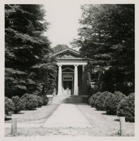 Marion Public Library :: South Carolina Library Buildings Collection Library Boards, Genealogy Resources, Marion County, Oak Grove, Library Images, Setting Ideas, Historic Photos, Still Image, Public Library