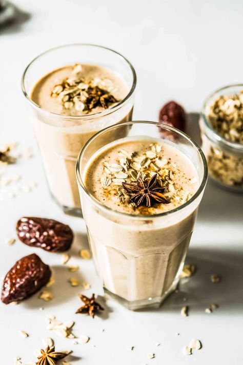 Date Smoothie Recipes, Date Smoothie, Cinnamon Smoothie, Freezer Smoothies, Natural Smoothies, Peanut Butter Snacks, High Protein Desserts, Vanilla Spice, Dessert Smoothie