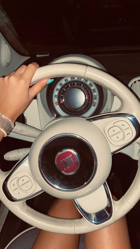 Fiat 500 Aesthetic, Fiat Cars, Car Inspiration, White Car, First Car, Fiat 500, Cute Cars, Casual Style Outfits, Samsung Gear Watch