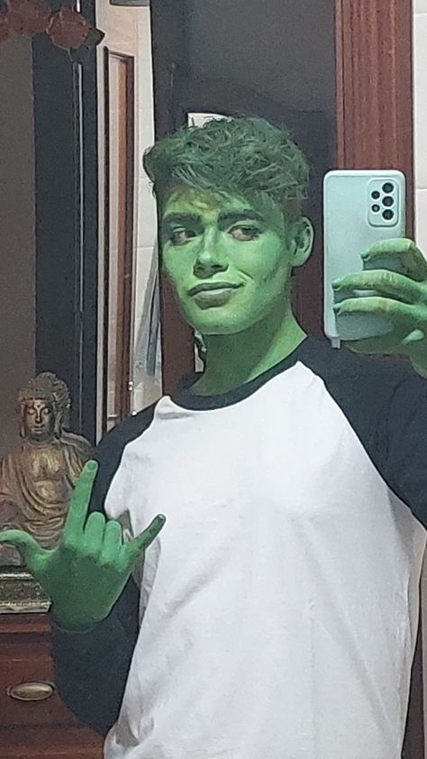 Beast Boy Makeup, Beast Boy Halloween Costume, Beastboy Costume, Gay Costume Ideas, Male Costume Ideas Halloween, Beastboy Cosplay, Male Costume Ideas, Beast Boy Cosplay, Guy Costumes