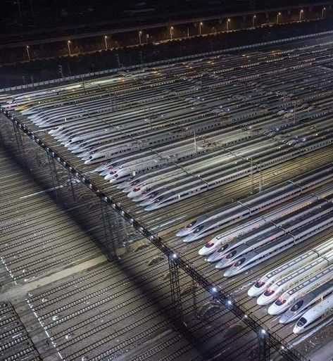 Power Tower, Train Depot, What Image, Speed Training, Nanjing, Model Train Layouts, Mind Tricks, Close Up Photos, Railway Station