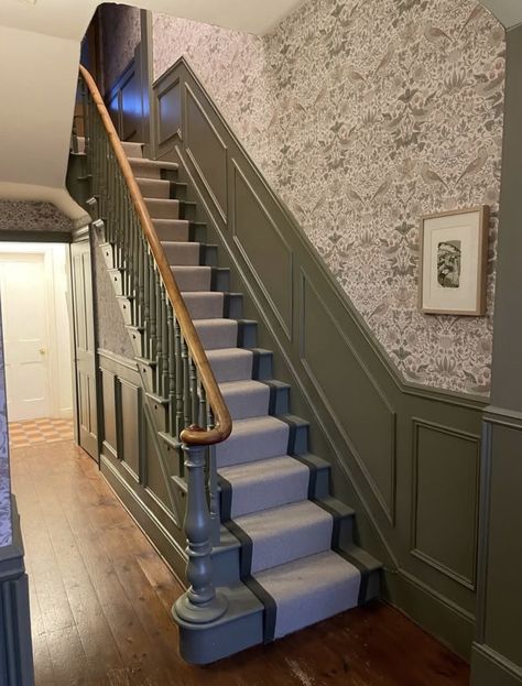 Moody Staircase, Wainscoting Stairway, Stairway Wallpaper, Stairway Wainscoting, Runner Rug Stairs, Staircase Paneling, Stairs Ideas, Painted Stairs, Stair Runners